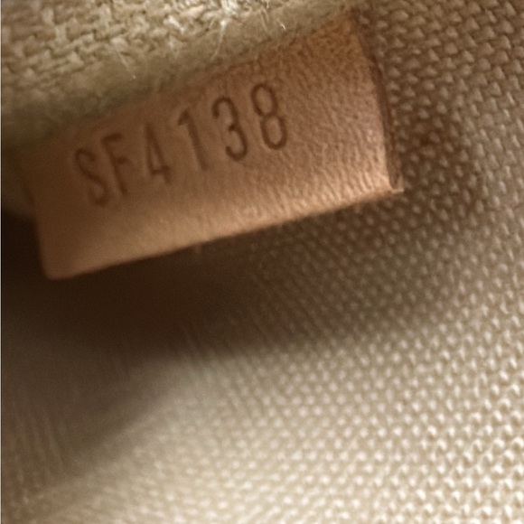 Authentic Louis Vuitton Limited Edition Damier Azur Mini Pochette 2018 ✨ - Picture 10 of 12